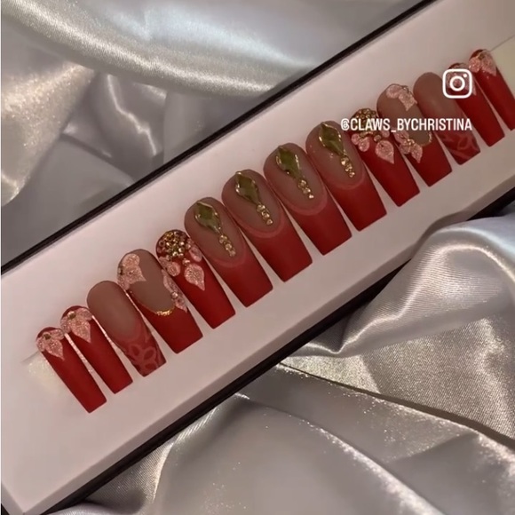 14 Piece French Floral Long Natural Square - Picture 4 of 7